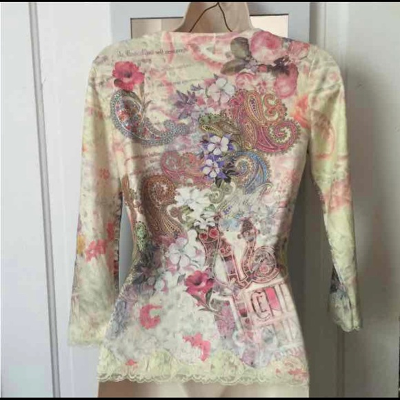 Cache floral top - Picture 2 of 3